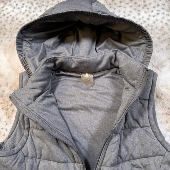 CALIA Gray Women's Hooded Puffer Vest - Size Small - Picture 11 of 15